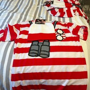 WHERE’S WALDO? Halloween Costume unisex size M